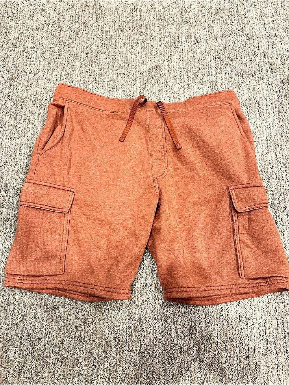 Wrangler Unlimited Comfort Cargo Shorts in Brown Like New